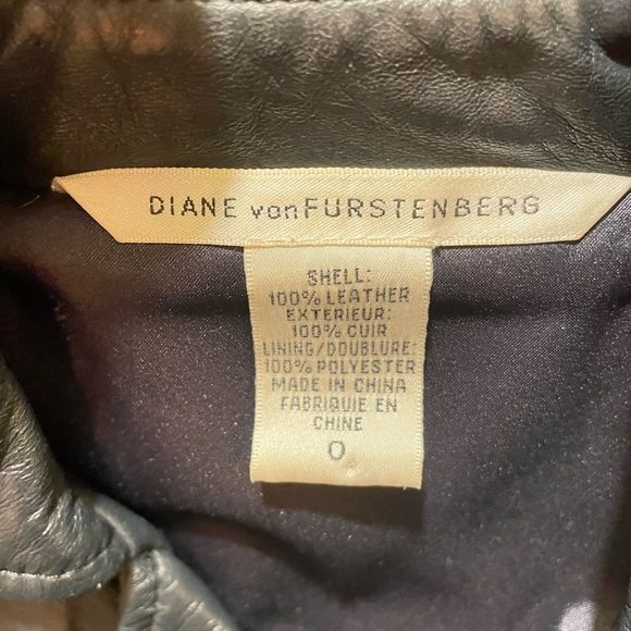Dianne von Furstenberg cropped soft leather jacket. - Picture 4 of 10